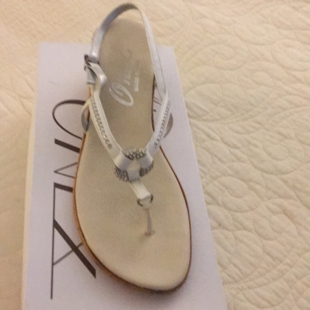 Onex Marlee white/silver sandal